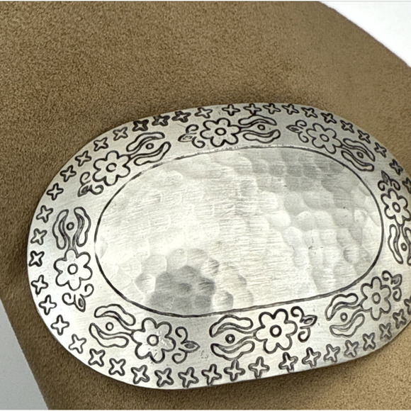 Oval Hammered Stamped Metal Belt Buckle Silver Tone Handmade India Vintage - Picture 3 of 14